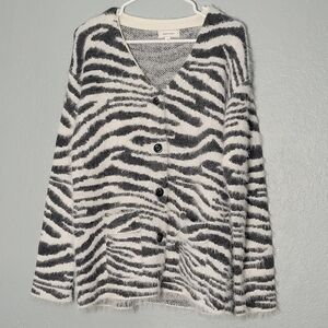 Kayla's Armoire Zebra Print Button up Cardigan with Pockets Sz M